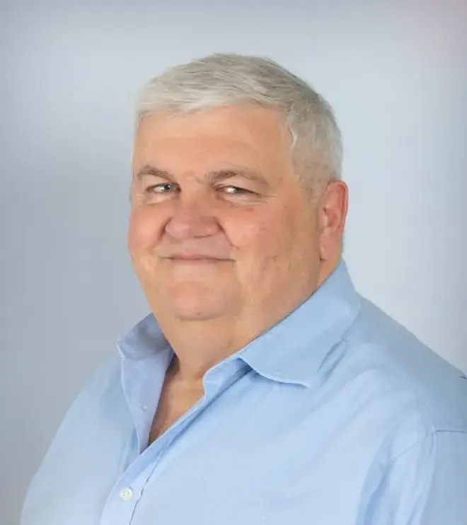 Gary Howes headshot