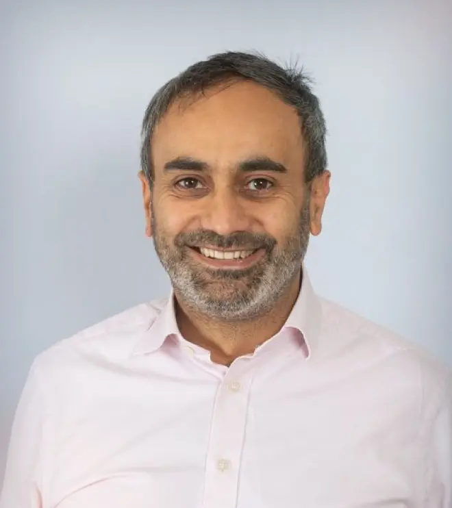 Hussein Al-Mossawi headshot